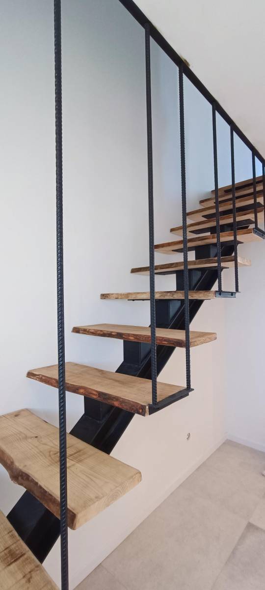 escalier bois acier