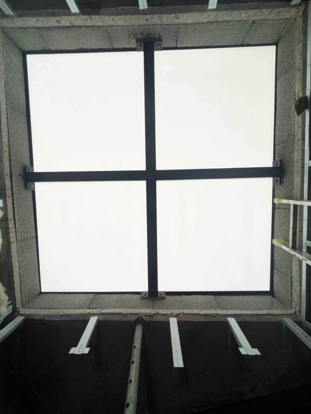 PXL_20250512_120928044